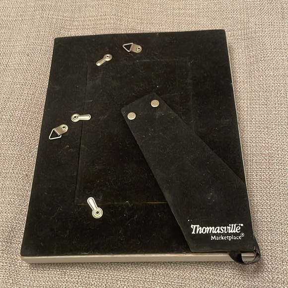 Thomasville Marketplace Picture Frame for Wall Hanging or Tabletop - Picture 12 of 13